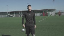 Schweinsteiger'la topa vurma dersi!