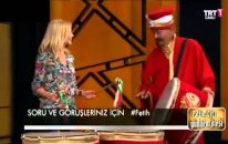 Mehter takımını dinleyen Pelin Çift canlı yayında gaza geldi