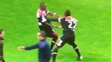 Tutmayın Küçük Enişteyi!