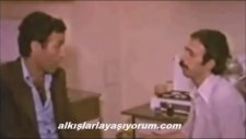 Bu Heriflerin Memlekete Ne Faydası Var - Köşeyi Dönen Adam