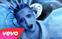 Katy Perry - E.T. ft. Kanye West