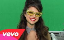 Selena Gomez & The Scene - Love You Like A Love Song (Behind The Scenes)