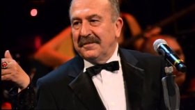 Kahraman Özlü - Huma Kuşu Yükseklerden Ses Verir Kahraman Özlü - Huma Kuşu Yükseklerden Ses Verir