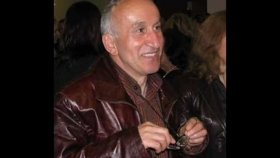 Erol Armutlu - Çiçekler Derleyeyim Bir Demet Eyleyeyim Erol Armutlu - Çiçekler Derleyeyim Bir Demet Eyleyeyim