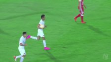 Eski Galatasaraylı kaleciden inanılmaz hata!