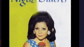 Nigar Uluerer - Tek Ben Sevmekle Olmaz Sende Sev Ümit Ver Az Nigar Uluerer - Tek Ben Sevmekle Olmaz Sende Sev Ümit Ver Az