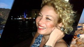 Eliz Avaroğlu - Severim Her Güzeli Eliz Avaroğlu - Severim Her Güzeli