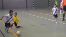 Roma'nın minik Messi'si hayrete düşürüyor!