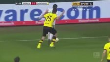 Pizzaro'nun Rakip Oyuncuya 3 Bacak Arası Atması!