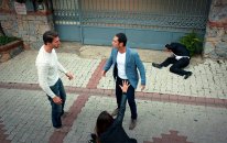 Bir Deniz Hikayesi 7. Bölüm - Semih ve Hakan birbirine giriyor!