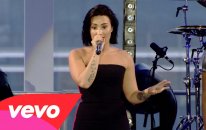 Demi Lovato - Neon Lights (Demi Live İn Brazil)