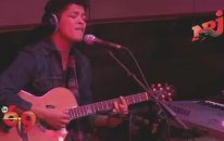 Bruno Mars - Just The Way You Are Acoustic (Live - Le 6/9 NRJ)