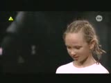 Bu Kıza Dikkat