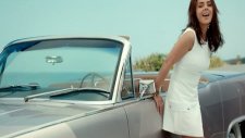 Ebru Gündeş - Aynı Aşklar