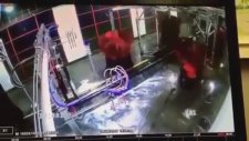 Hunharca Masaj Yapan Araç Yıkama Makinesi