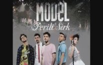 Model - Bir Varmış Bir Yokmuş