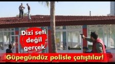 Adana'da Ellerine Kılıç Alan Kaçak Büfe Sahiplerinin Polisle Çatışması