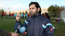 Futbolculuktaki başarısını teknik direktörlükte de göstermek istiyor