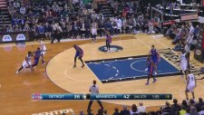 Andrew Wiggins potayı kırıyordu...