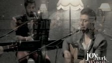 TNK -Yine Yazı Bekleriz (JoyTurk Akustik)