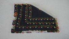 Boncuklu İğne Oyası Modeli