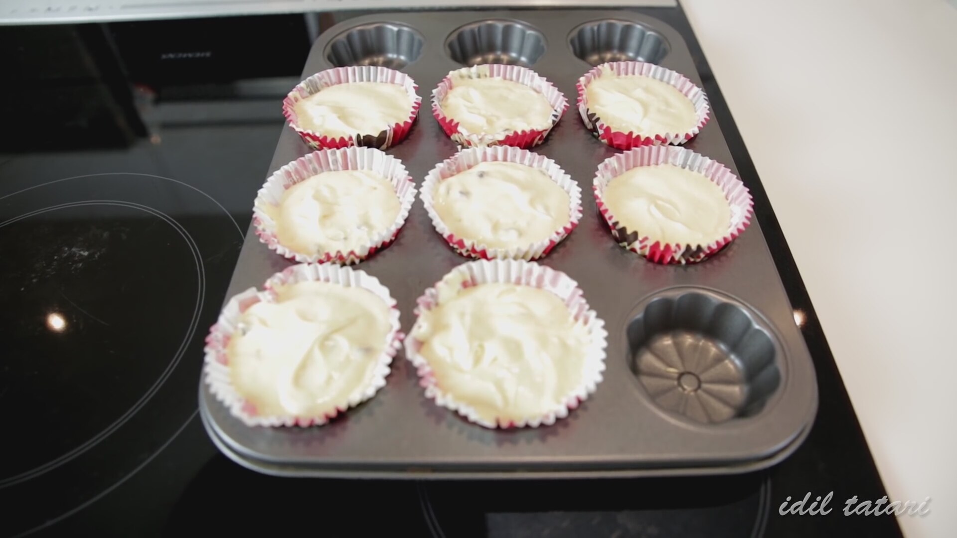 TİRAMİSU CUPCAKE TARİFİ TİRAMİSU CUPCAKE TARİFİ