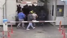 Mahalle Kavgasına Yarı Çıplak Gelen Grup