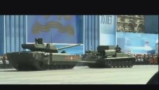 Rus Super Tankı T-14 Armata'nın Törende Mala Bağlaması