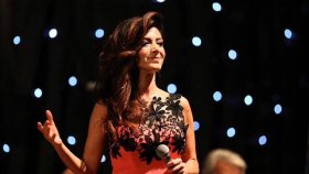 Elif Güreşçi - Akşamın Olduğu Yerde Bekle Diyorsun Gelmiyorsun Elif Güreşçi - Akşamın Olduğu Yerde Bekle Diyorsun Gelmiyorsun
