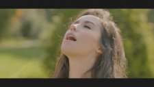 Tuğba Yurt - Aklımda Sorular Var