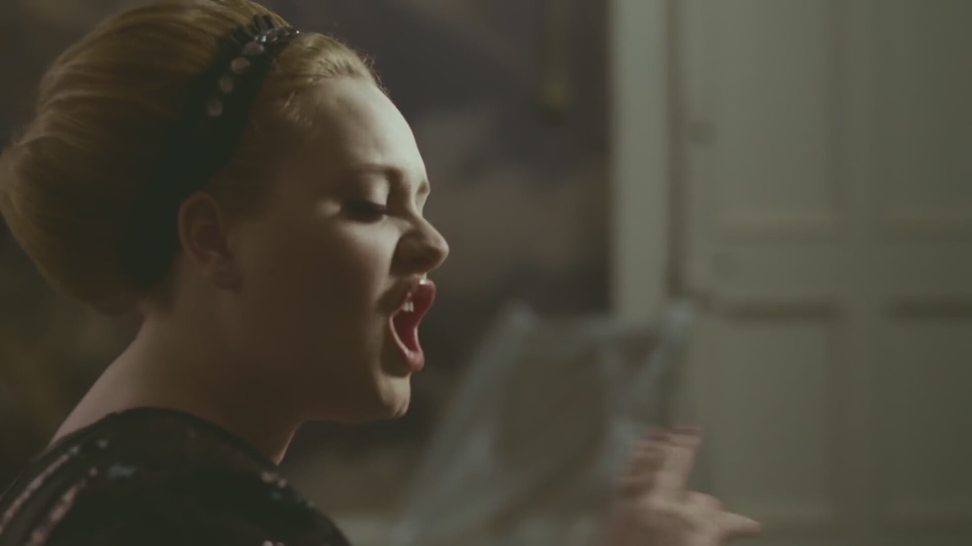Adele Rolling In The Deep Izlesene Com