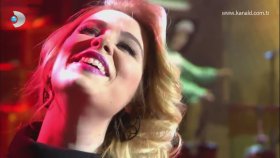 Beyaz Show - Ferdi Tayfur'un Kızı Tuğçe Tayfur'dan Beyaz Show - Ferdi Tayfur'un Kızı Tuğçe Tayfur'dan