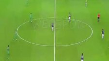 Diego Ribas'ın kırmızı kart gördüğü pozisyon