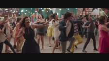 Farhan Akhtar & Sukhwinder Singh - Gallan Goodiyaan