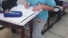 Öğrencilerini Trolleyen Öğretmen