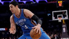 Enes Kanter'den harika smaç!