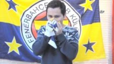 Narkozun Etkisiyle Fenerbahçe Marşı Söyleyen Taraftar