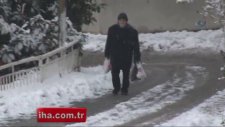 Mahallelinin merdiven isyanı