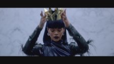 Rihanna'dan Cep Telefonu Reklamı (Rihanna's ANTI diaRy: Room 7)