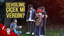 Sevgilime Çiçek mi Verdin ? - Kamera Şakası