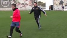 Oyuncu-menajer dedikleri bu olsa gerek!