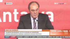 Yıldırım Demirören'in Kendini Alkışlatması