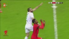 Umut Bulut'un Karşıyaka Maçında Bomboş Kaleye Kaçırdığı Gol