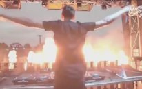 Martin Garrix - Don't Crack Under Pressure (Official Music Video HD)