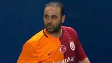 Hasan Şaş Taraftarlarla Kavga Etti