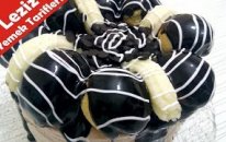 Profiterollü Yaş Pasta Tarifi - Yaş Pasta Tarifi (Leziz Yemek Tarifleri )