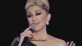 Muazzez Ersoy - Tutundum Işıksız Karanlıklara Muazzez Ersoy - Tutundum Işıksız Karanlıklara