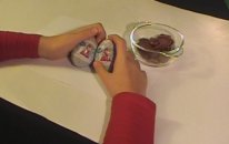 1 Anne 1 Çocuk - 2 tane Frozen'lı Sürpriz Yumurta Açıyoruz
