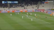Dimitar Berbatov'un Kariyerindeki İlk Kırmızı Kartı Görmesi