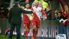 Golünü rakip hoca ile kutladı